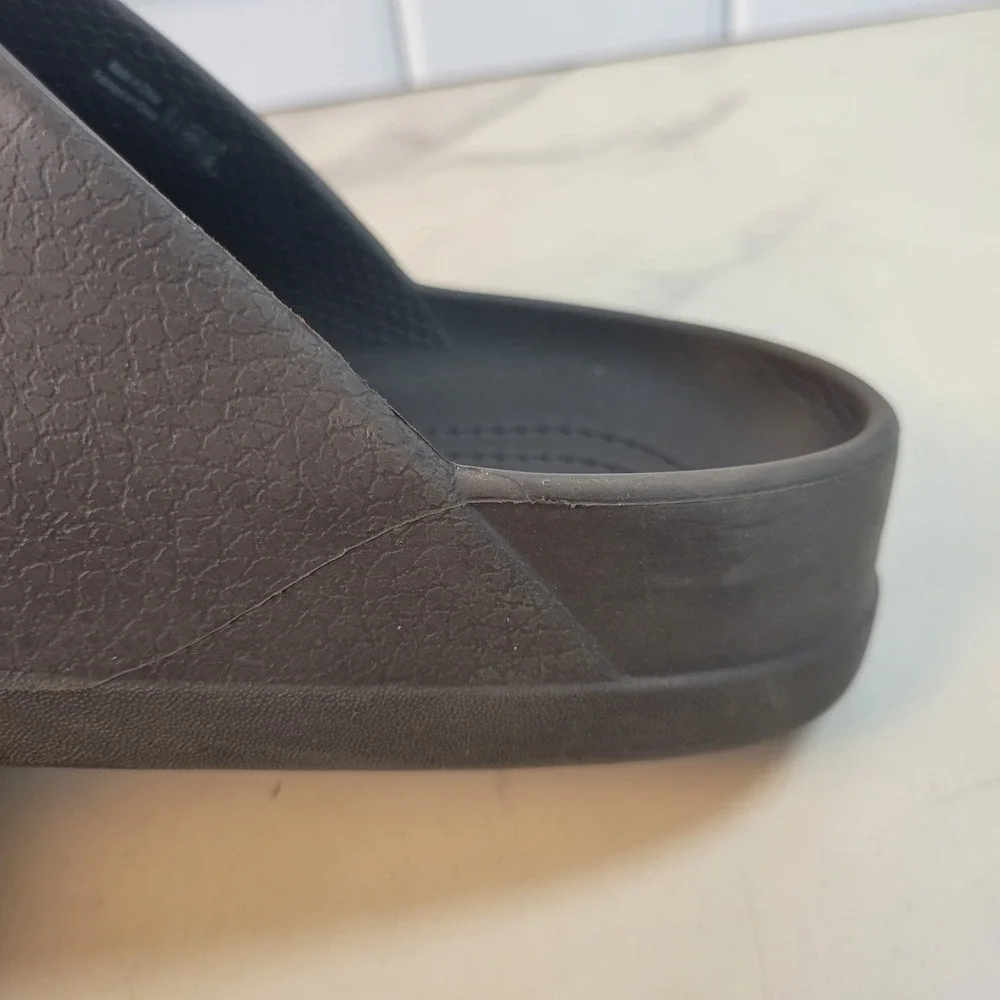 CROCS bistro clogs